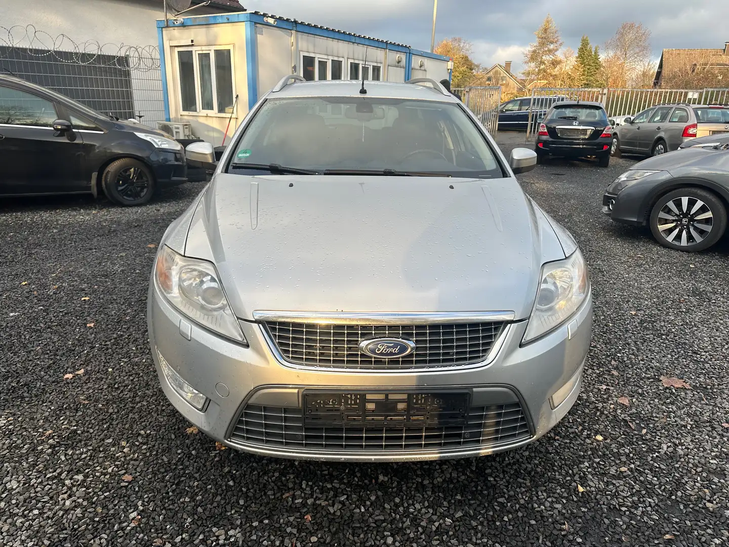 Ford Mondeo Titanium Silber - 2
