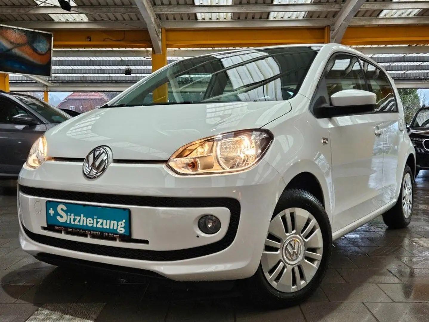 Volkswagen up! move up!*SHZ*PDC*Klima*GJ-Räder*wenig KM* Weiß - 1