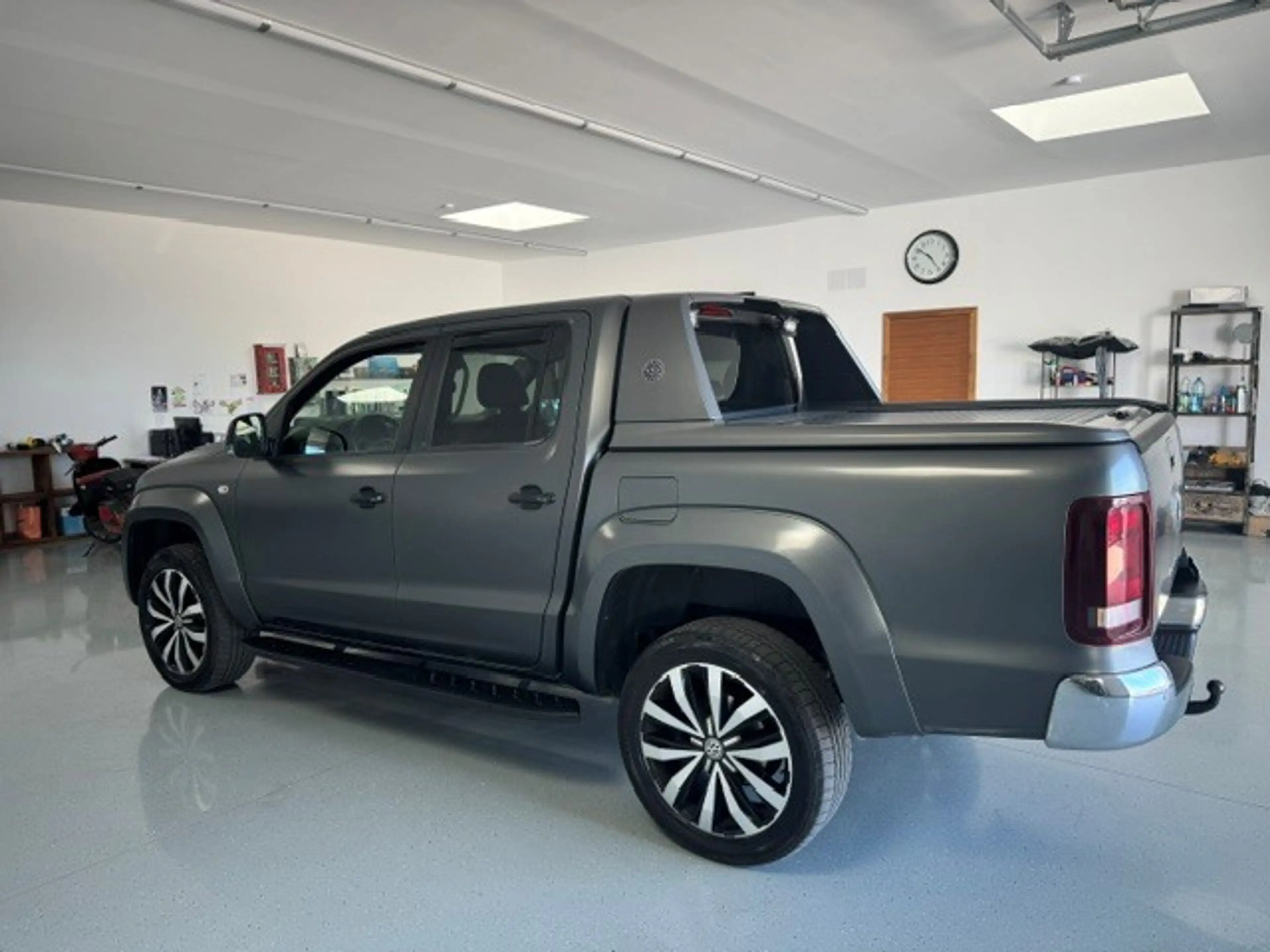Volkswagen Amarok Aventura 4Motion DoubleCab — photo 2