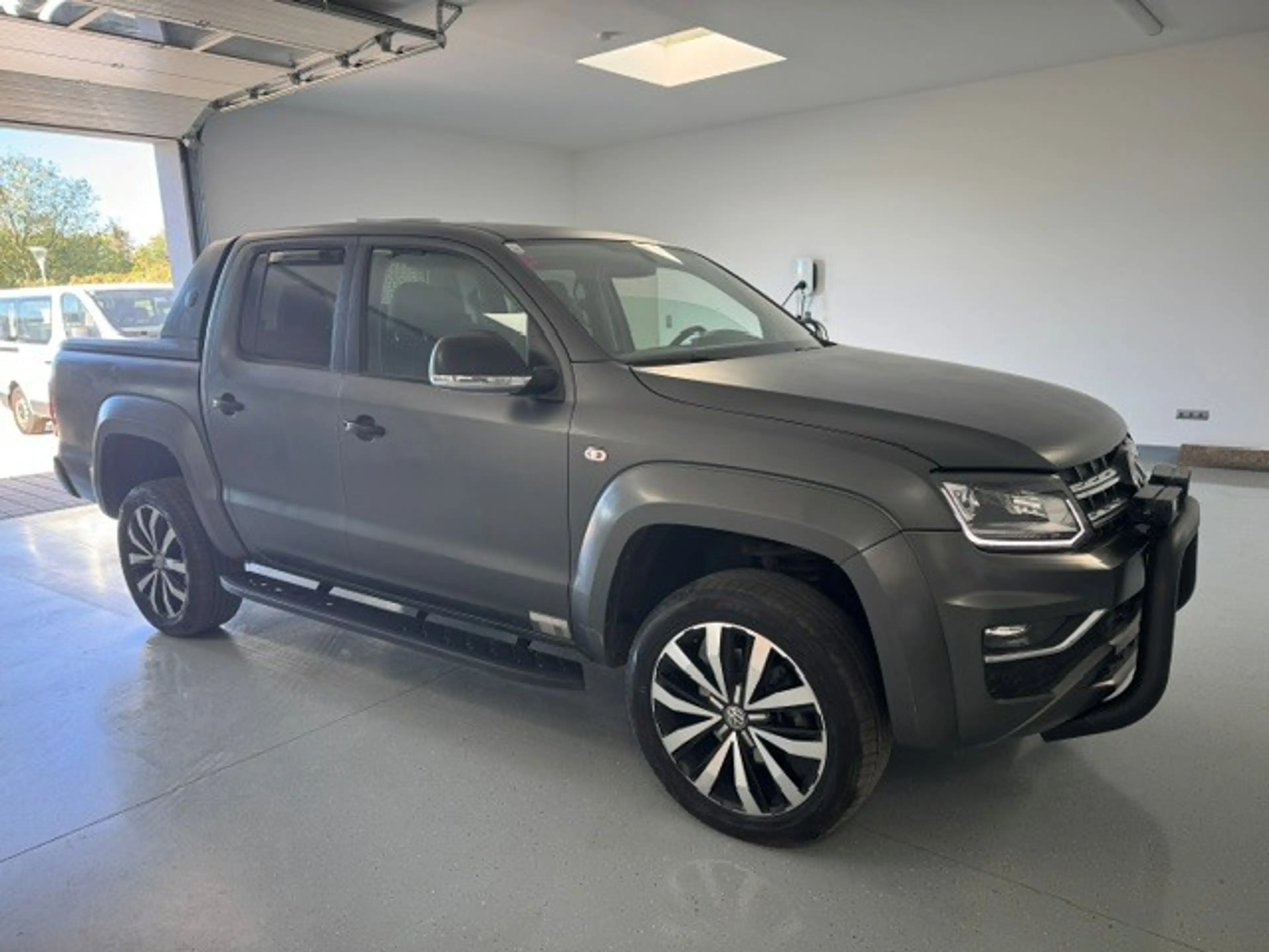 Volkswagen Amarok Aventura 4Motion DoubleCab — photo 6