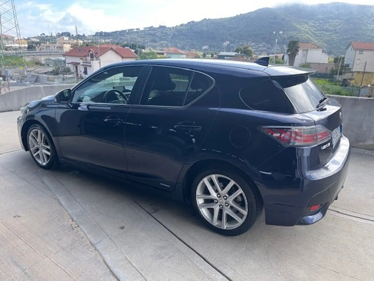 Lexus CT 200h CT Hybrid Black Street Černá - 2