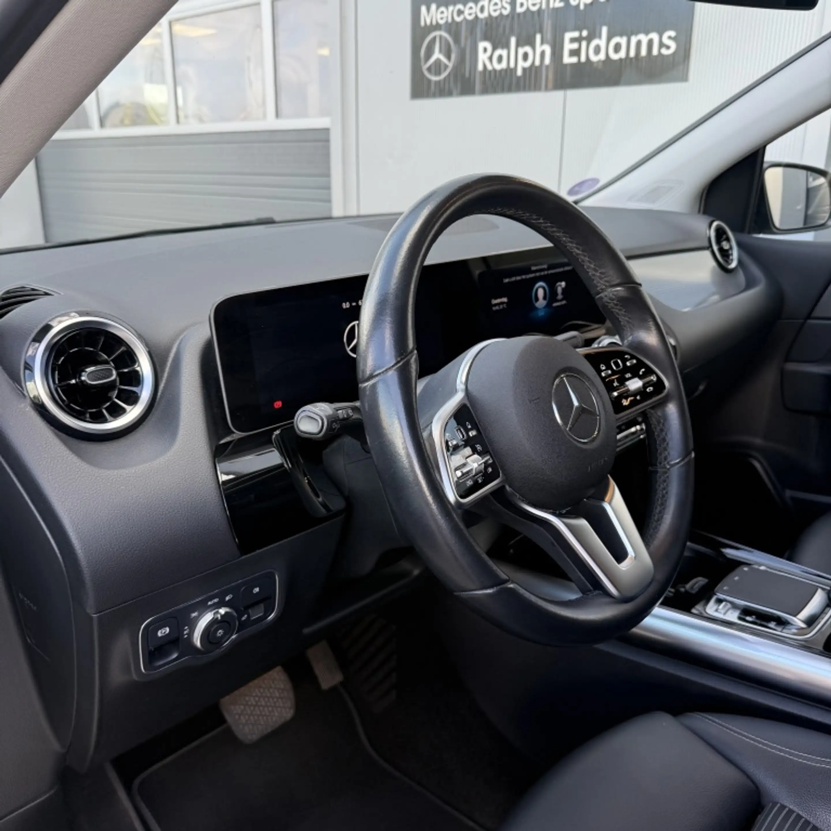 Mercedes-Benz B 220 *LED, Navi, Camera* 4M. Premium Plus — photo 5