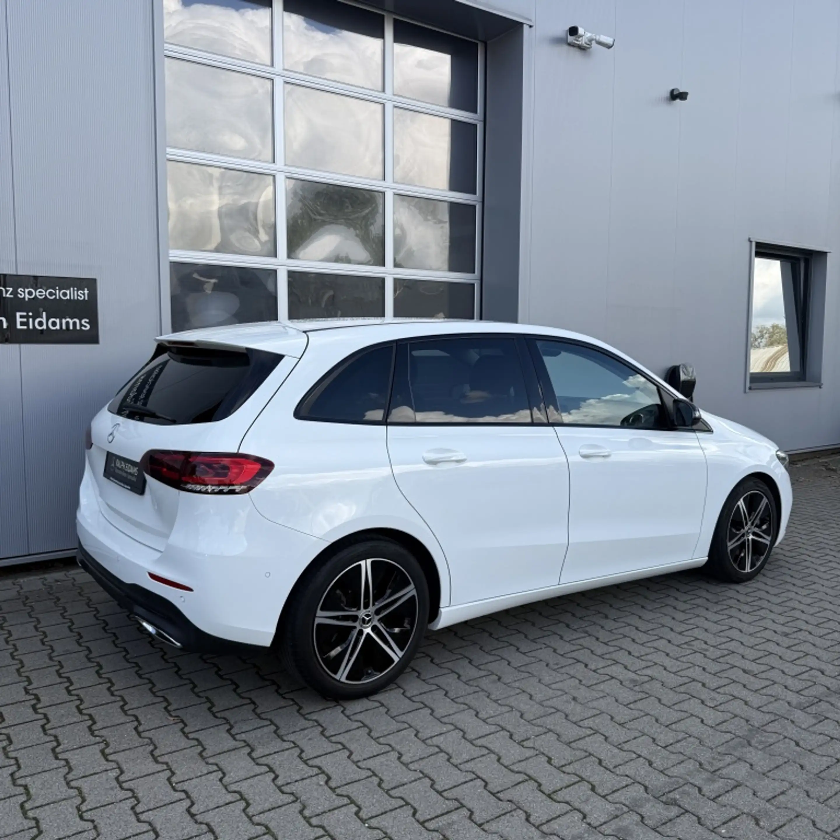 Mercedes-Benz B 220 *LED, Navi, Camera* 4M. Premium Plus — photo 19