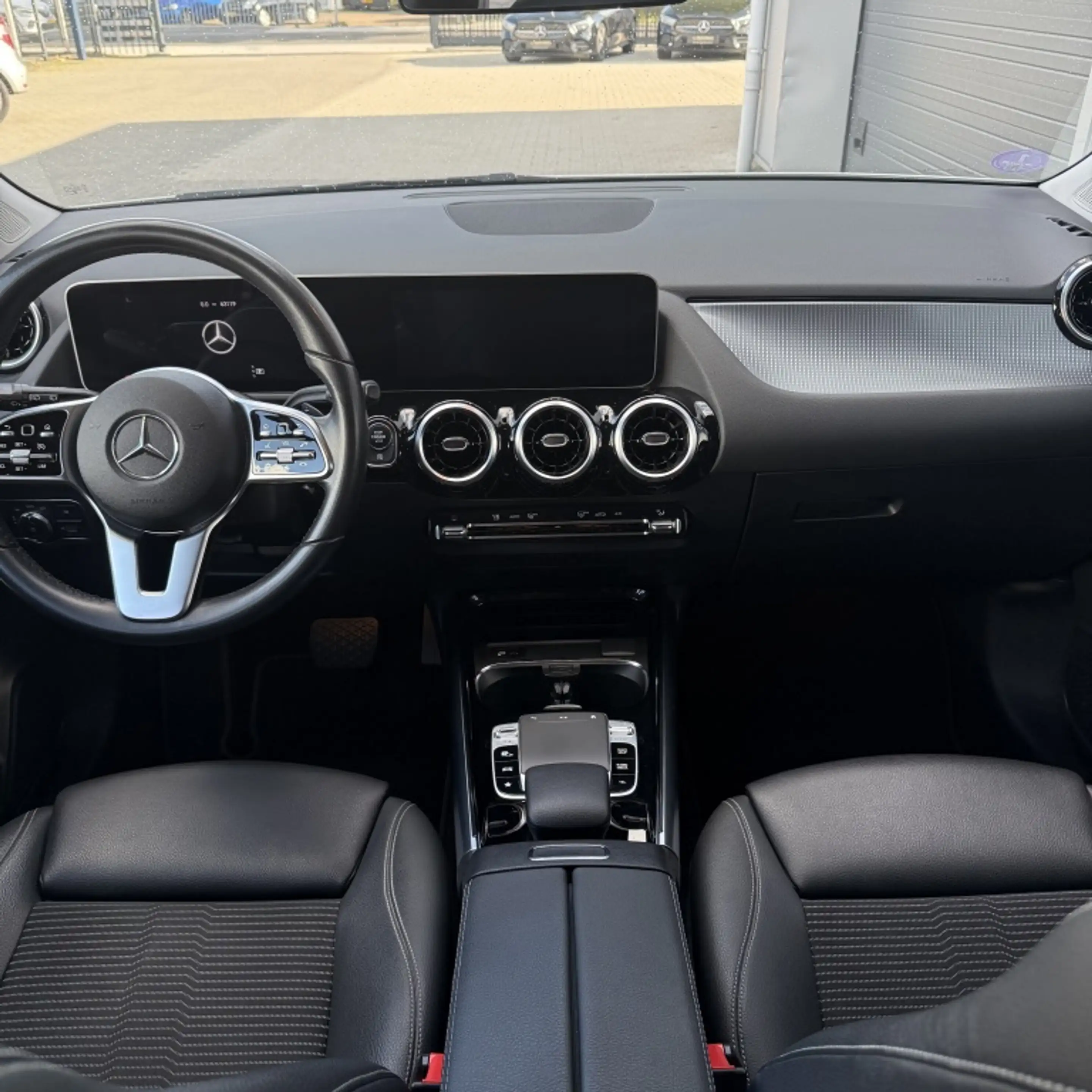 Mercedes-Benz B 220 *LED, Navi, Camera* 4M. Premium Plus — photo 6