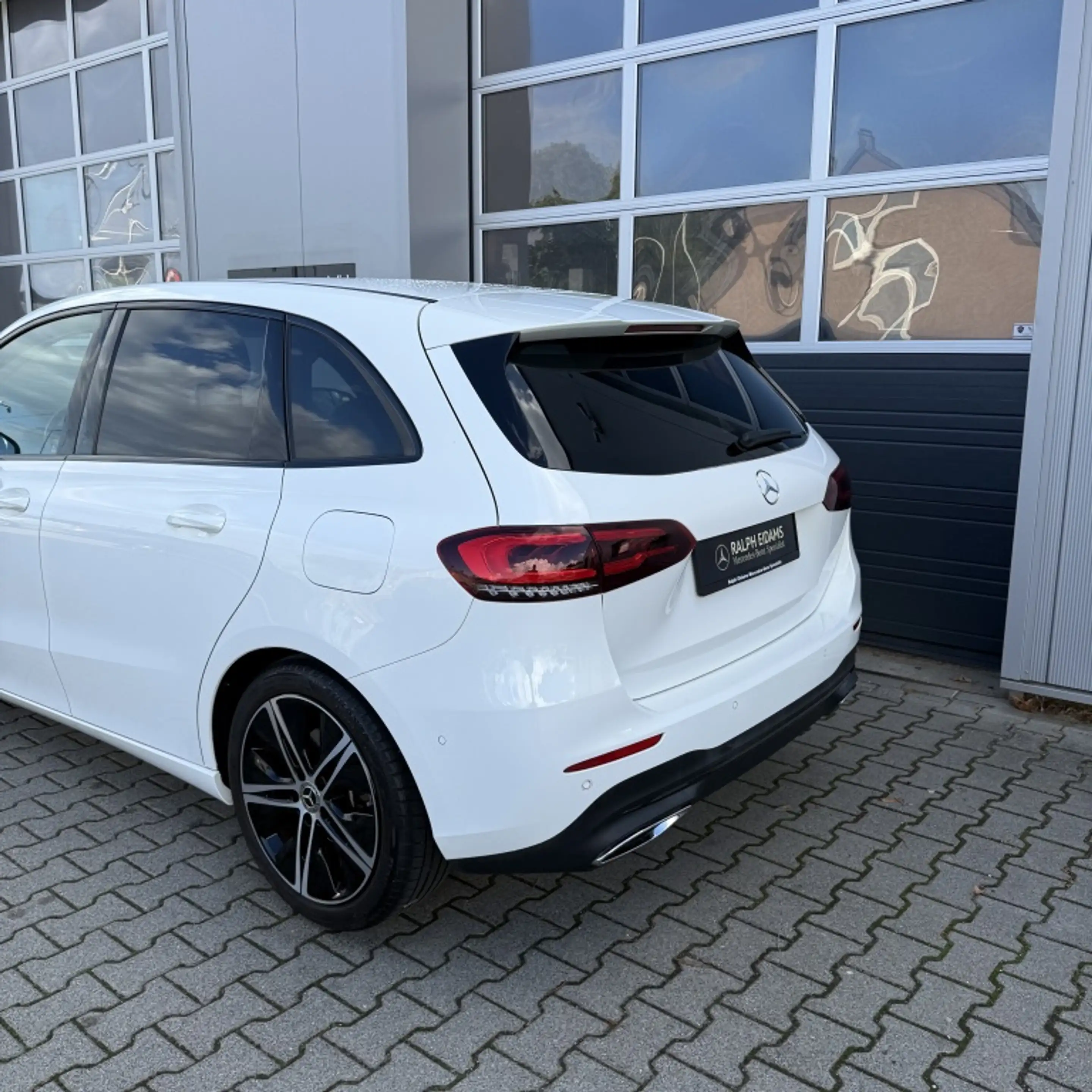 Mercedes-Benz B 220 *LED, Navi, Camera* 4M. Premium Plus — photo 24