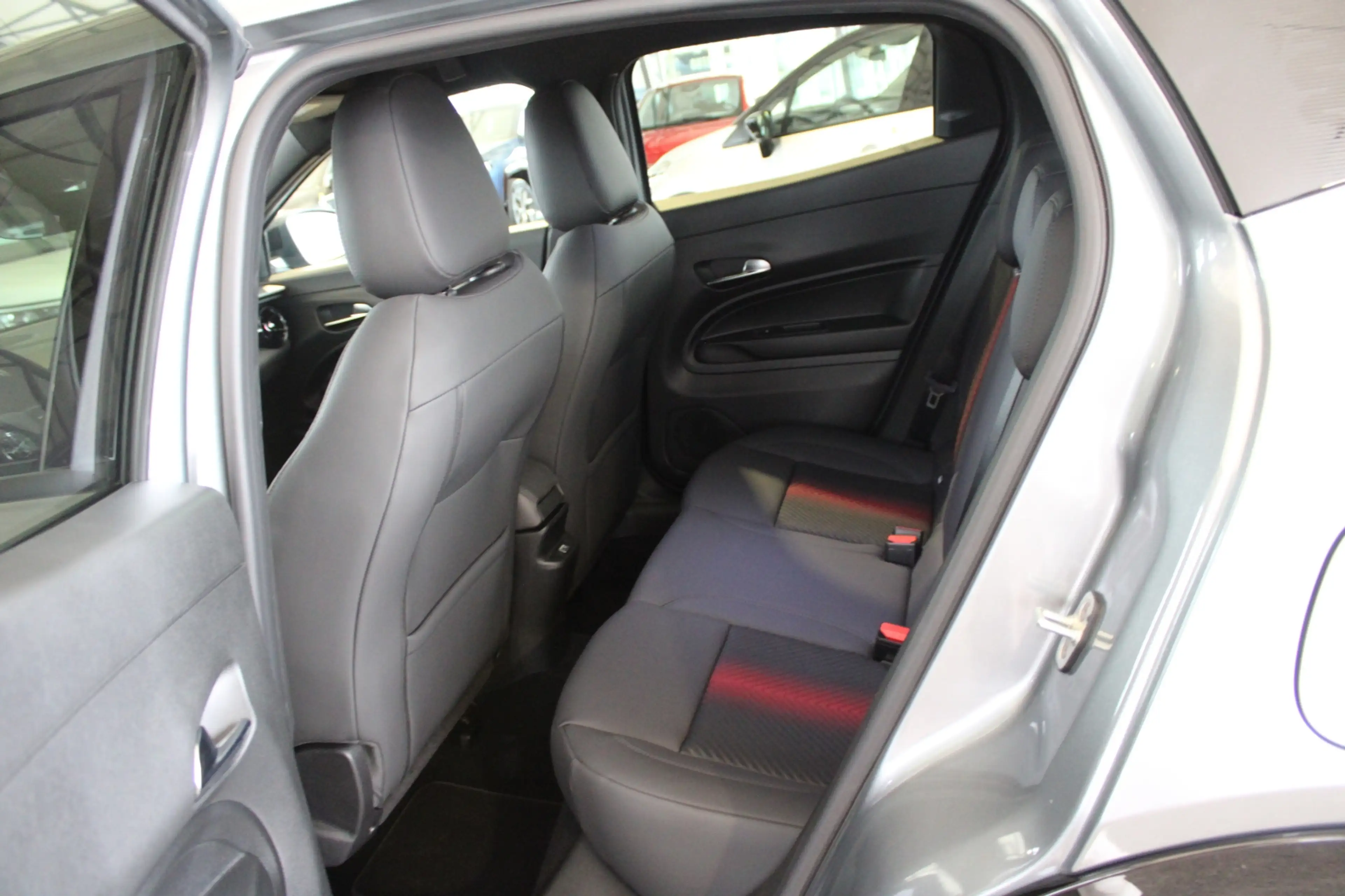 Alfa Romeo Junior Junior Q4 Ibrida 145 TI — photo 5