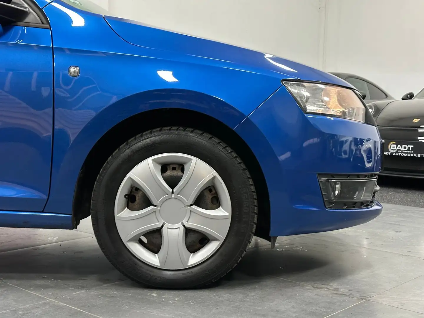 Skoda Rapid/Spaceback Spaceback Style Plus DSG GLASDACH Blau - 2