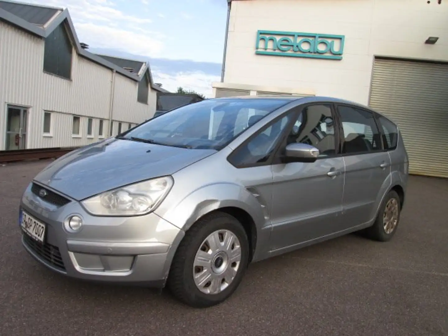 Ford S-Max S-Max Diesel 2.0 TDCi DP+1.HAND+TÜV NEU+AHK Grau - 2