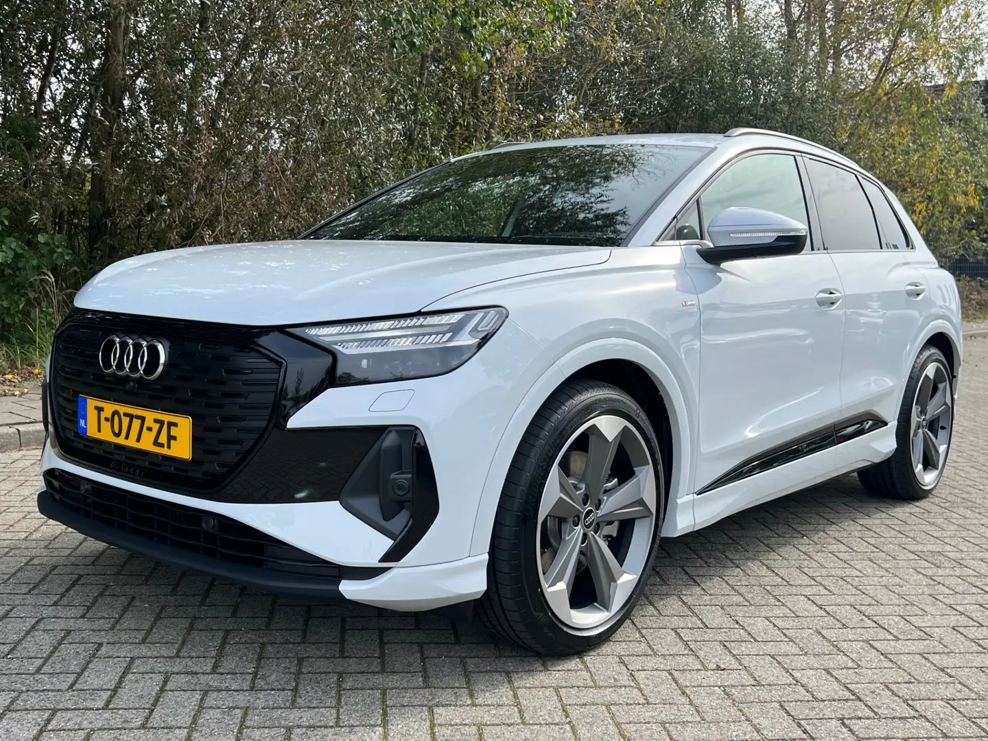Audi Q4 e-tron 40 S edition 77 kWh | € 2000,- Inruilpremie ! | | Wit - 2