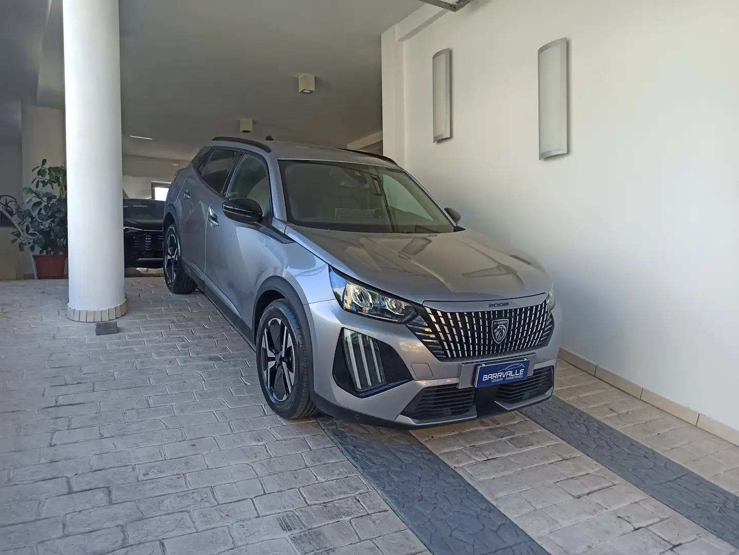 Peugeot 2008 1.2 puretech Allure 100 CV Grigio - 1