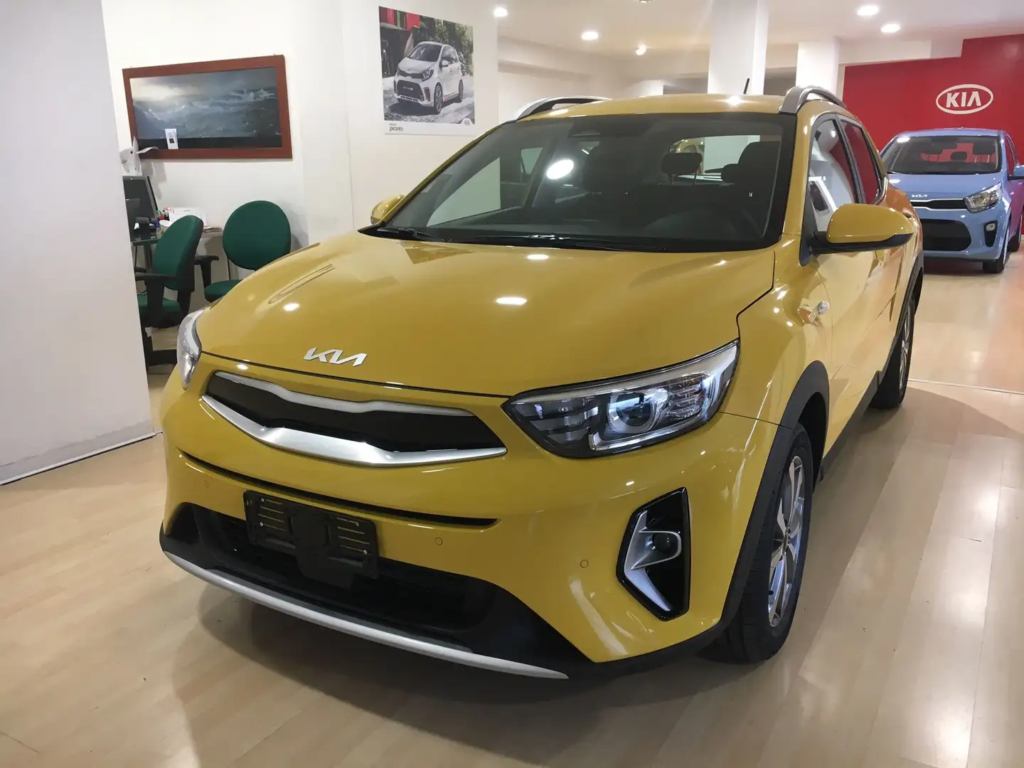 Kia Stonic 1.2 DPI STYLE Gelb - 2