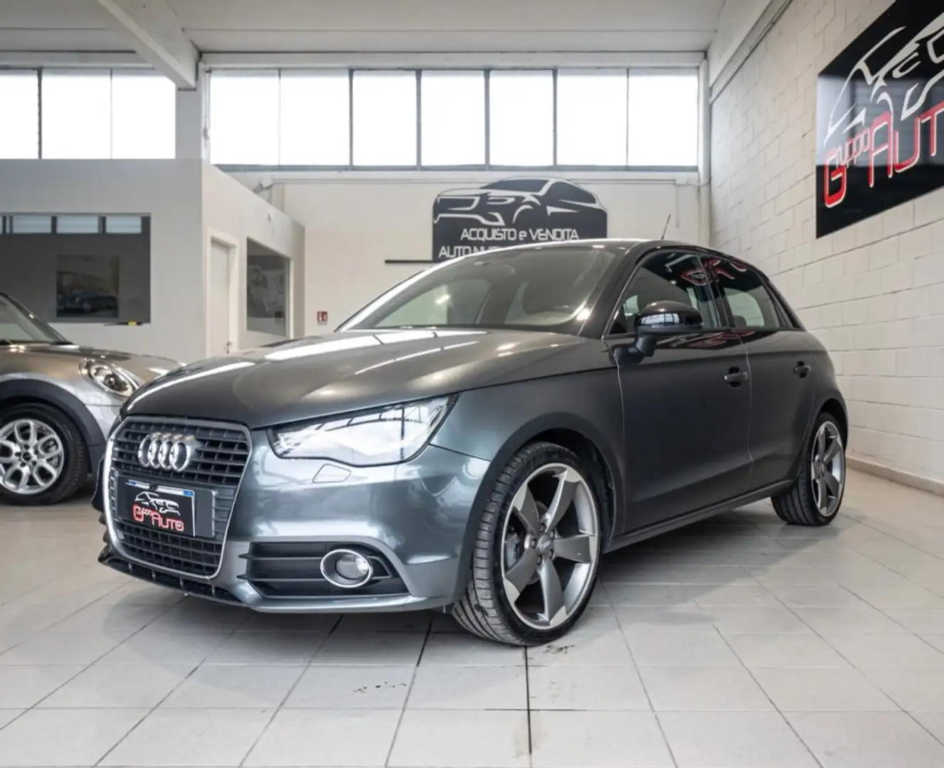 Audi A1 SPB 1.6 TDI S tronic Ambition *S-LINE INTERNO*18"* Gris - 1