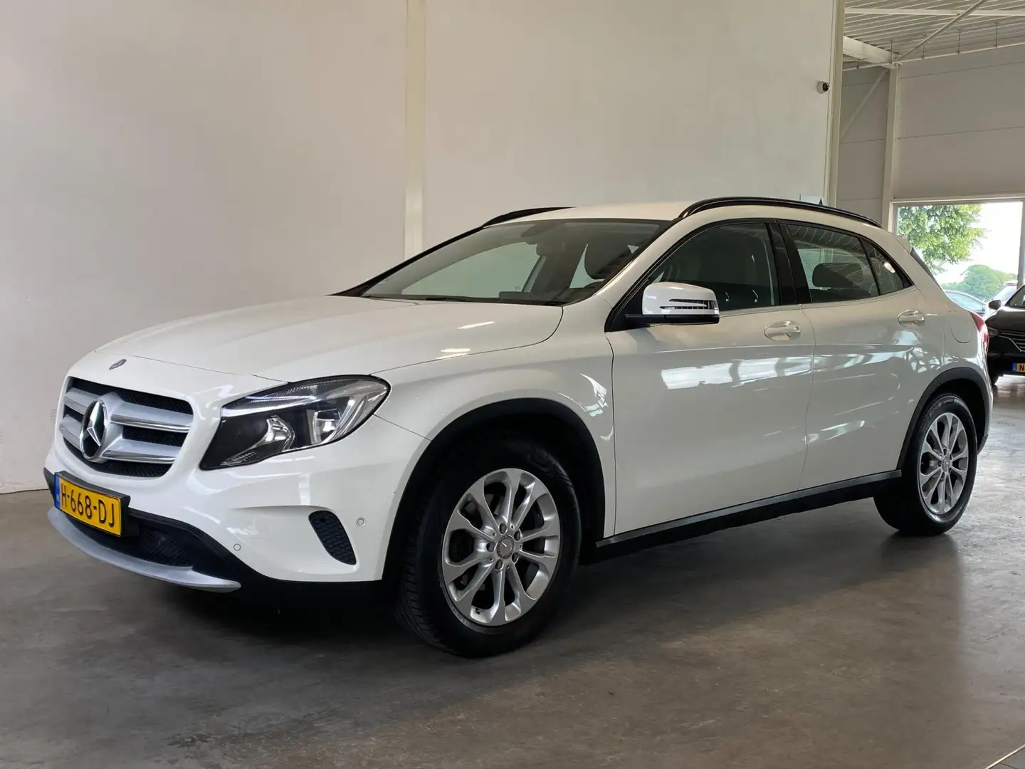 Mercedes-Benz GLA 200 Trekhaak Wit - 1