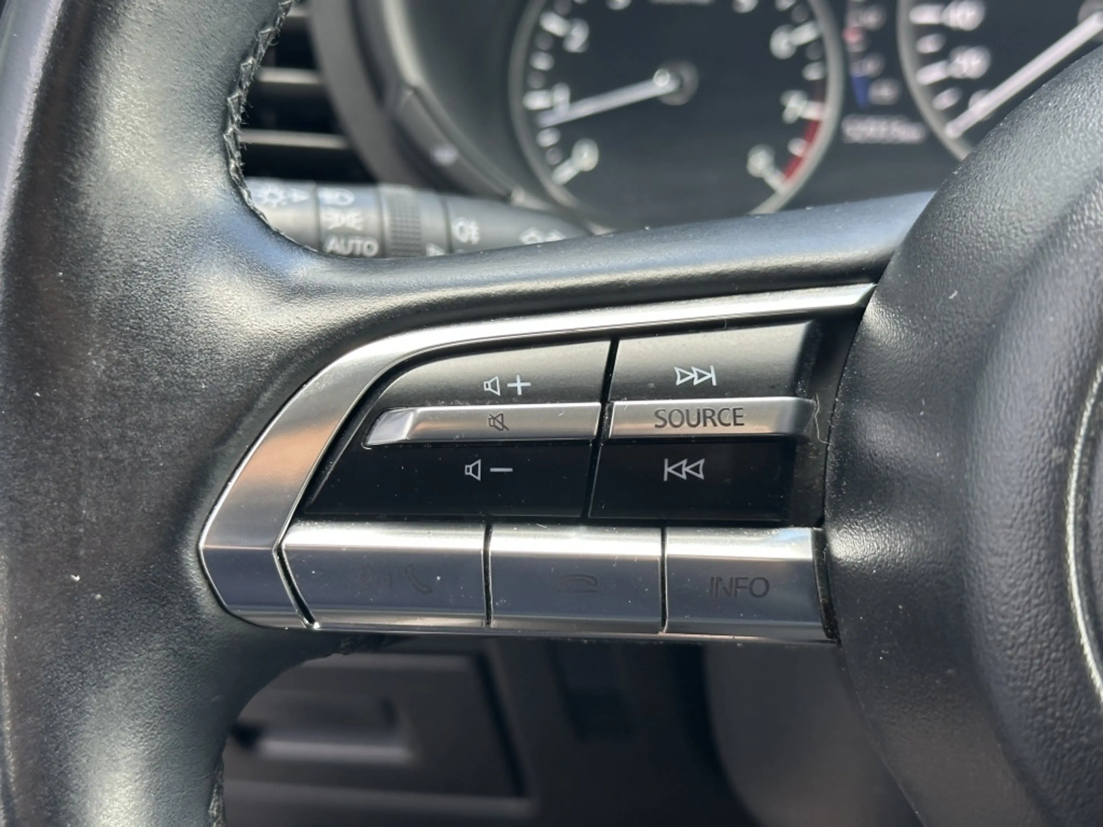 Mazda 3 2.0 SkyActive-X 180pk Leer + Bose — photo 25