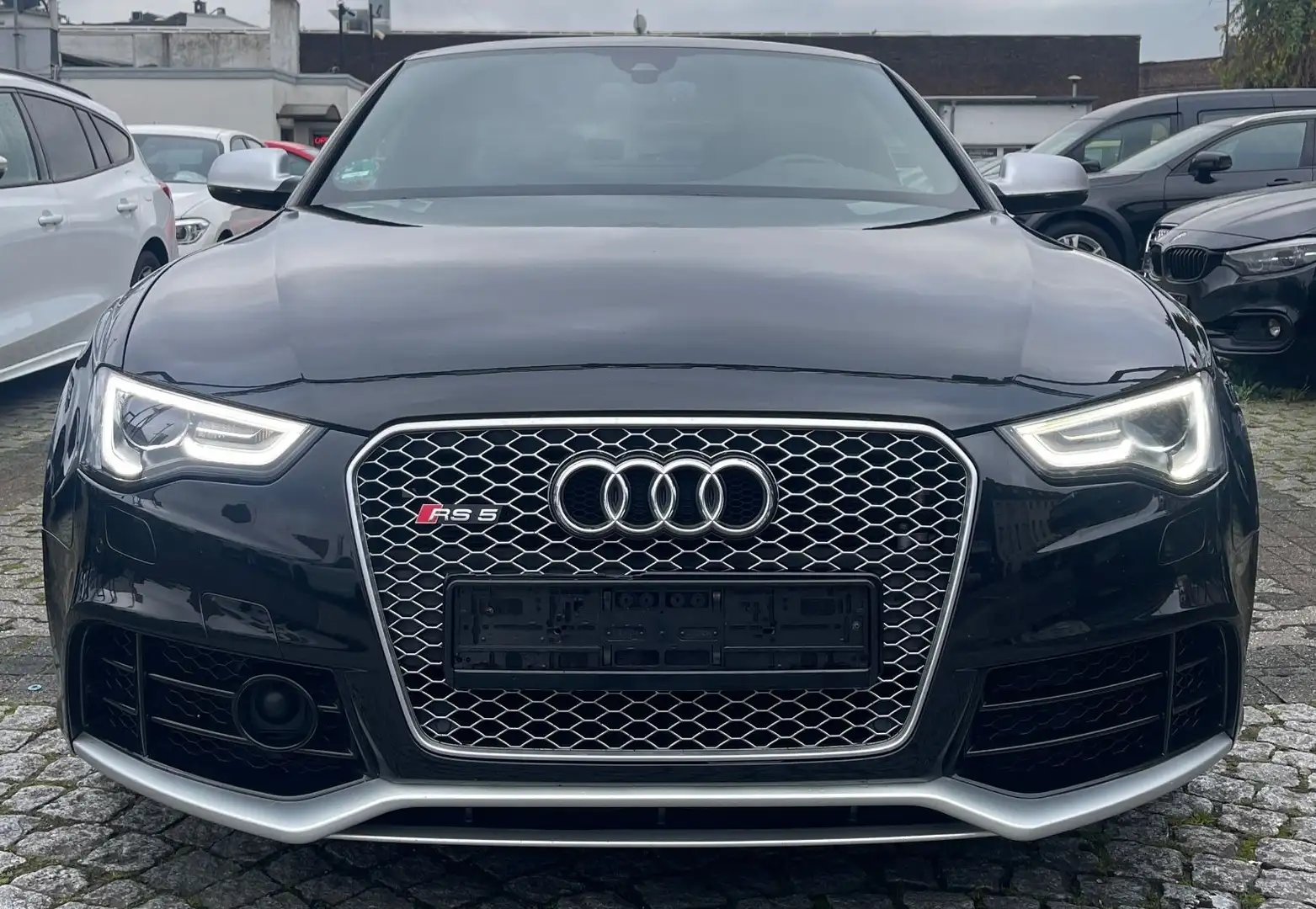 Audi RS5 4.2 QUATTRO NAVI-AUTOMA-KAMERA-ALCANTARA-SHZ Černá - 2