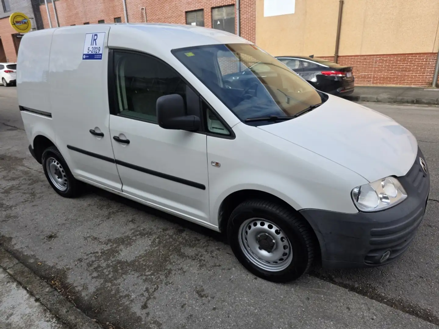 Volkswagen Caddy Furgón 1.9TDI 4M Blanco - 2