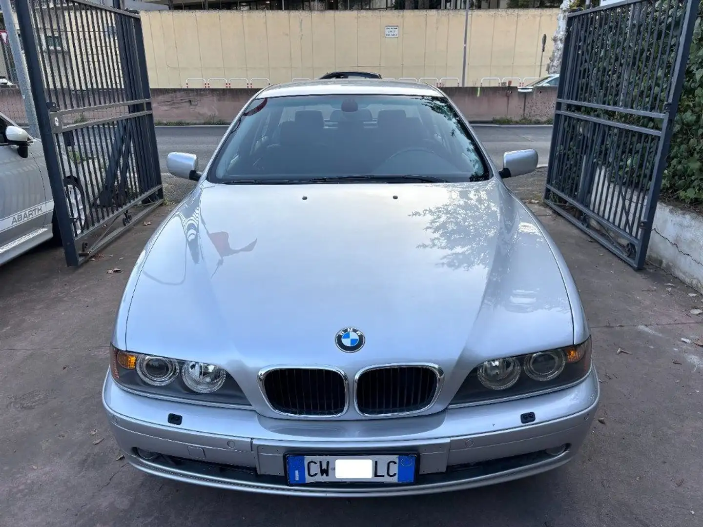 BMW 520 i 2.2 cat Futura Argintiu - 2