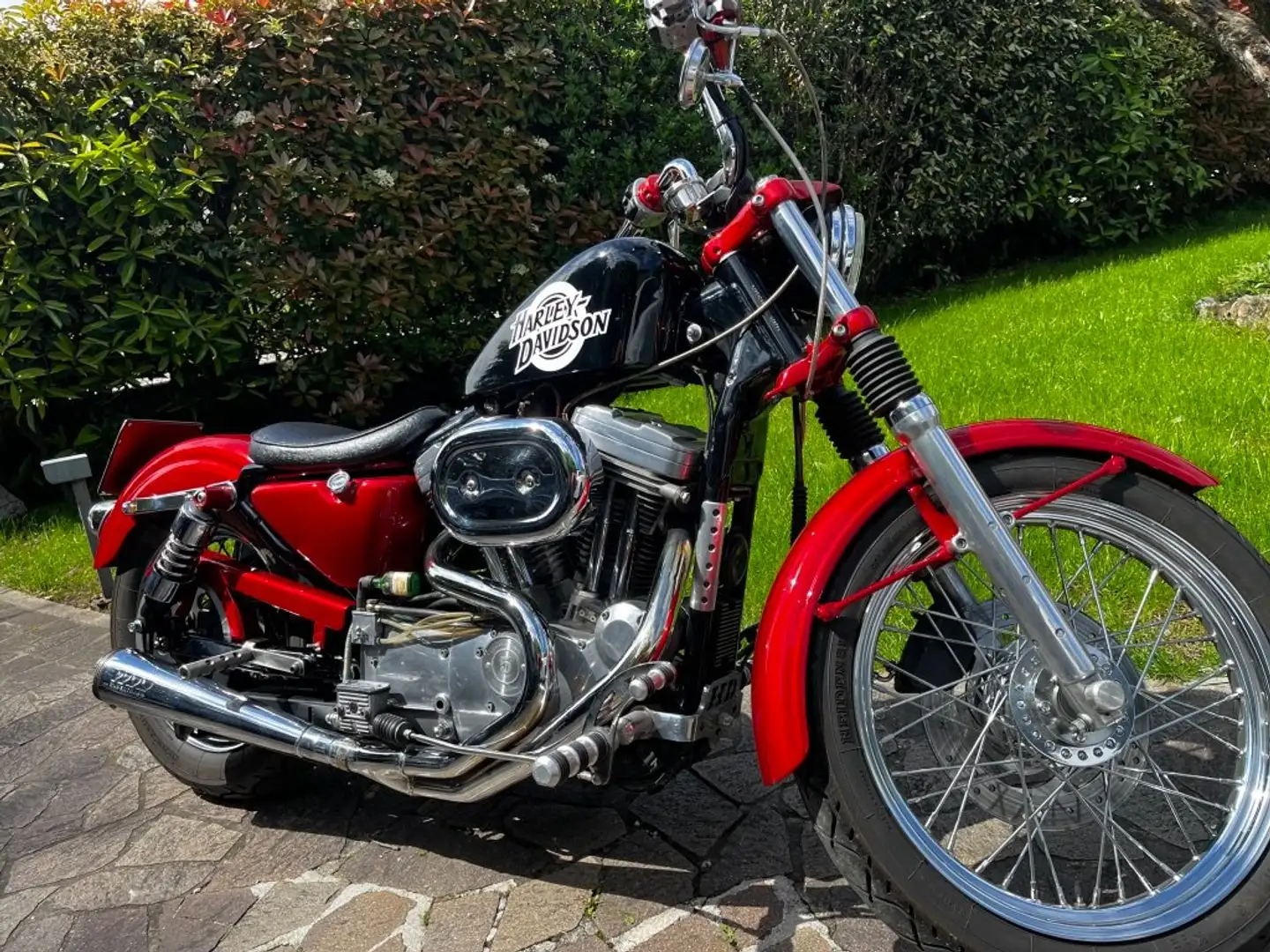 Harley-Davidson Sportster 883 Roşu - 1