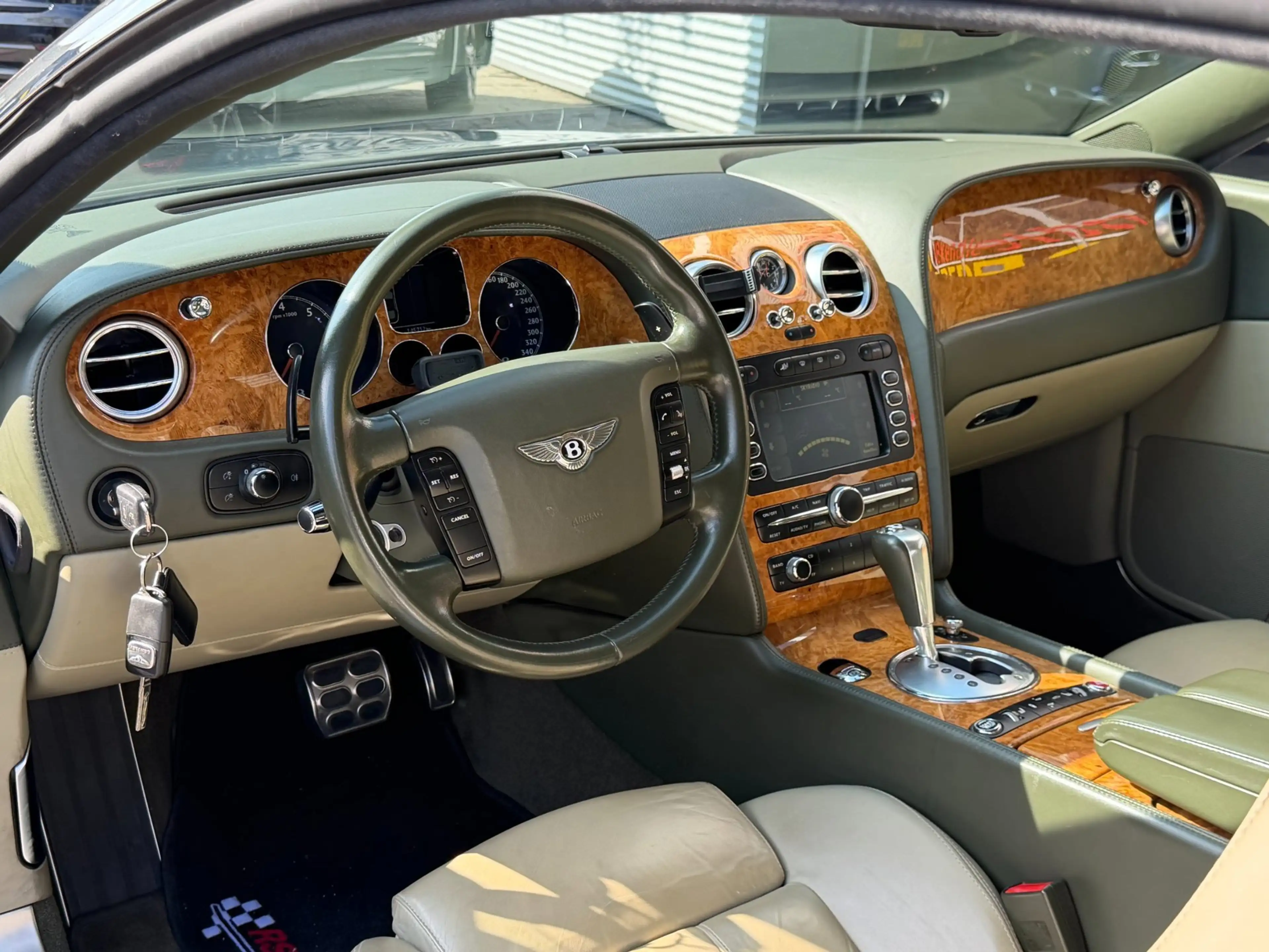 Bentley Continental GT 6.0 W12 - FULL OPTIONS — photo 2