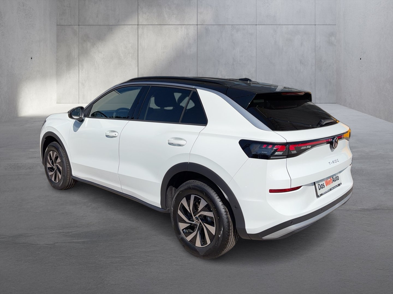 Volkswagen T-Roc Life eTSI DSG — photo 3