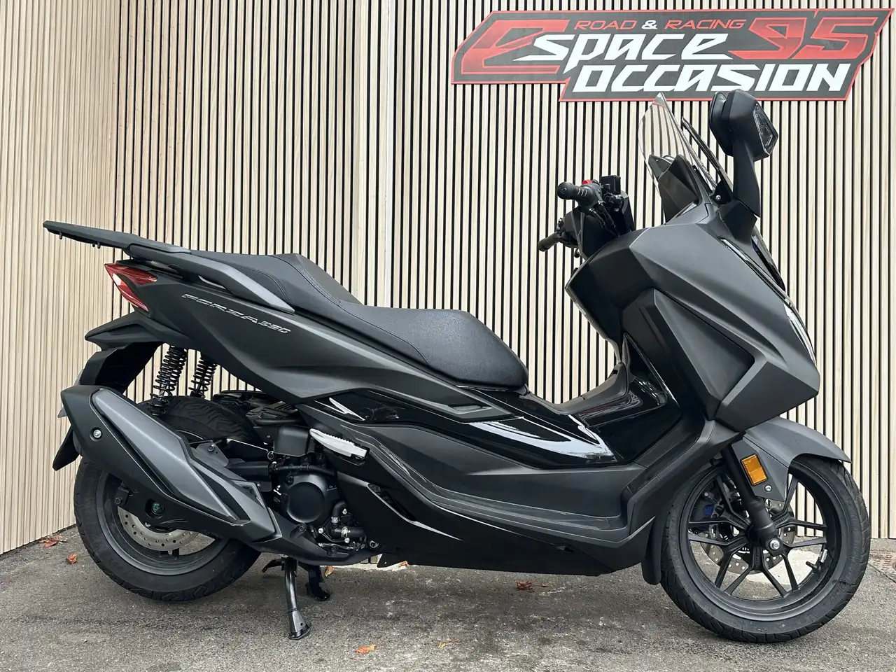 Honda Forza 350