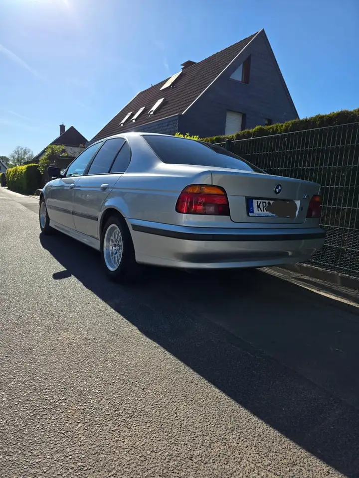 BMW 520i, foto 3