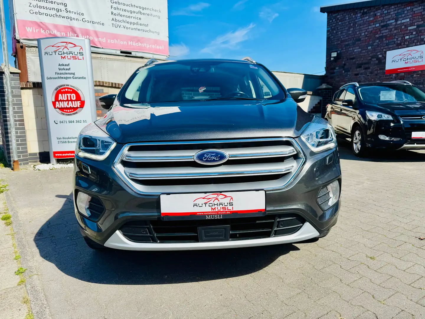 Ford Kuga 1.5 Ecoboost 182 PS * Automatik * Titanium * Gris - 2