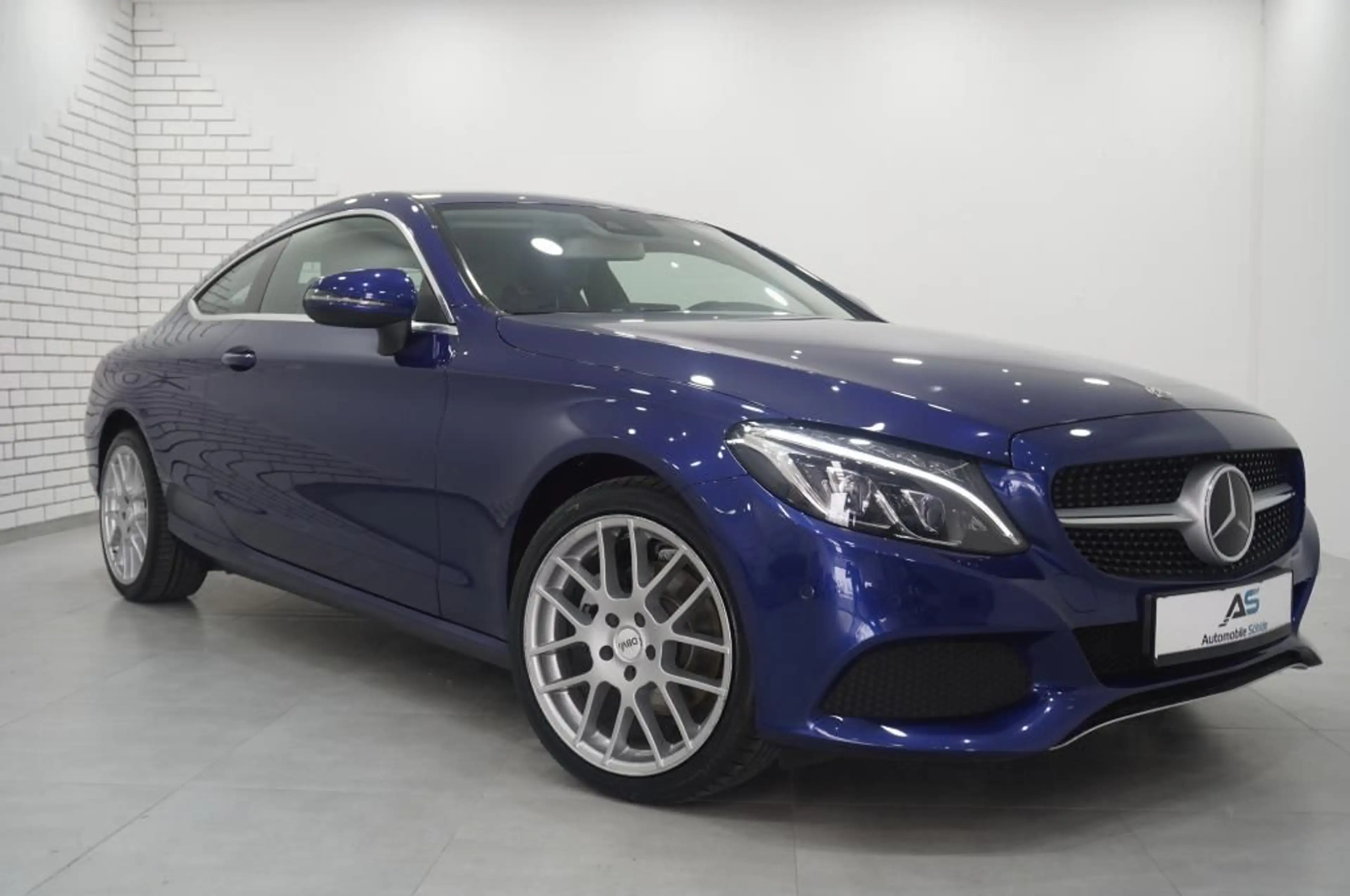 Mercedes-Benz C 220 d Coupe 4Matic Navi/Leder/LED/Distronic/To — photo 2