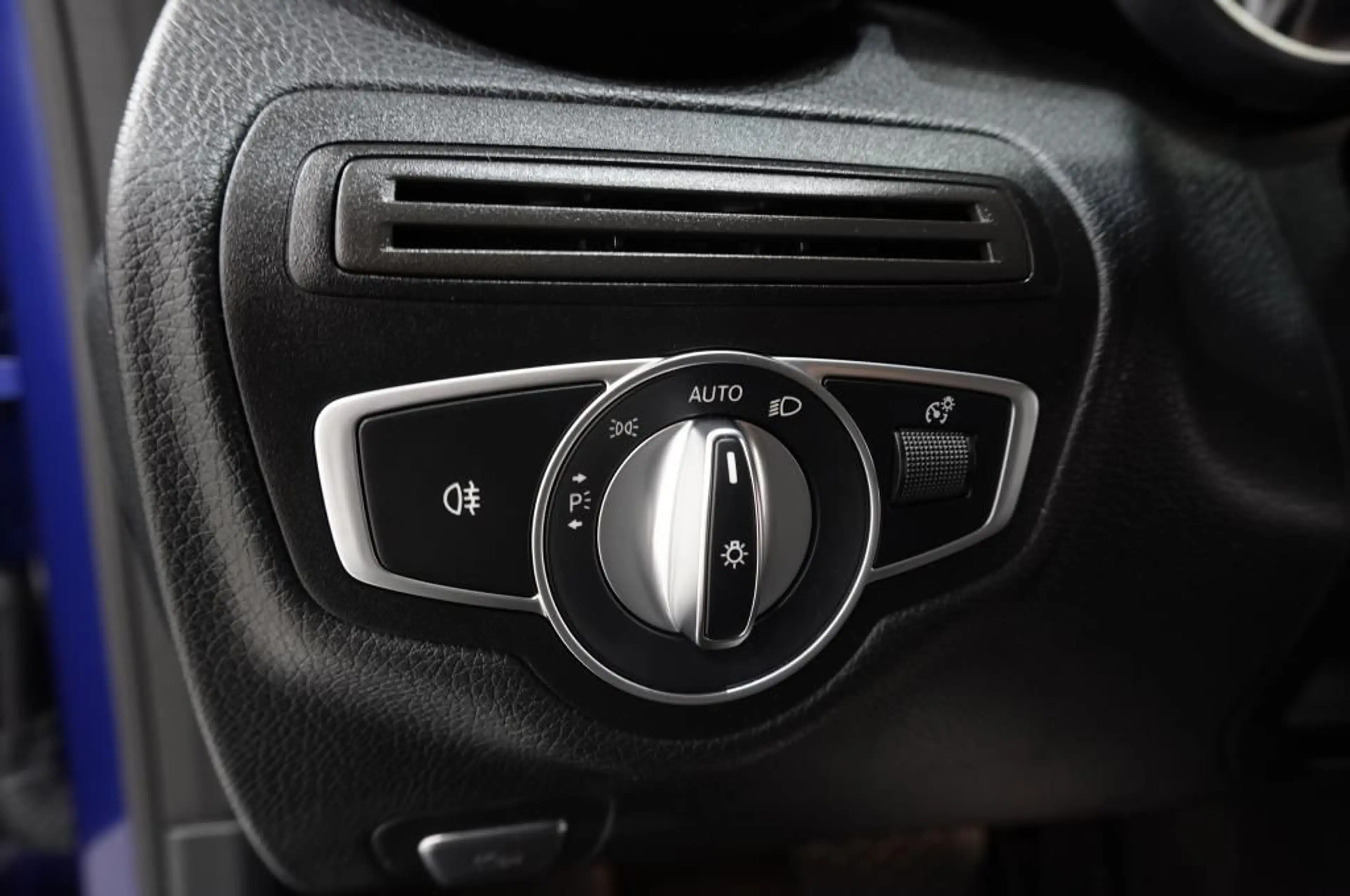 Mercedes-Benz C 220 d Coupe 4Matic Navi/Leder/LED/Distronic/To — photo 15