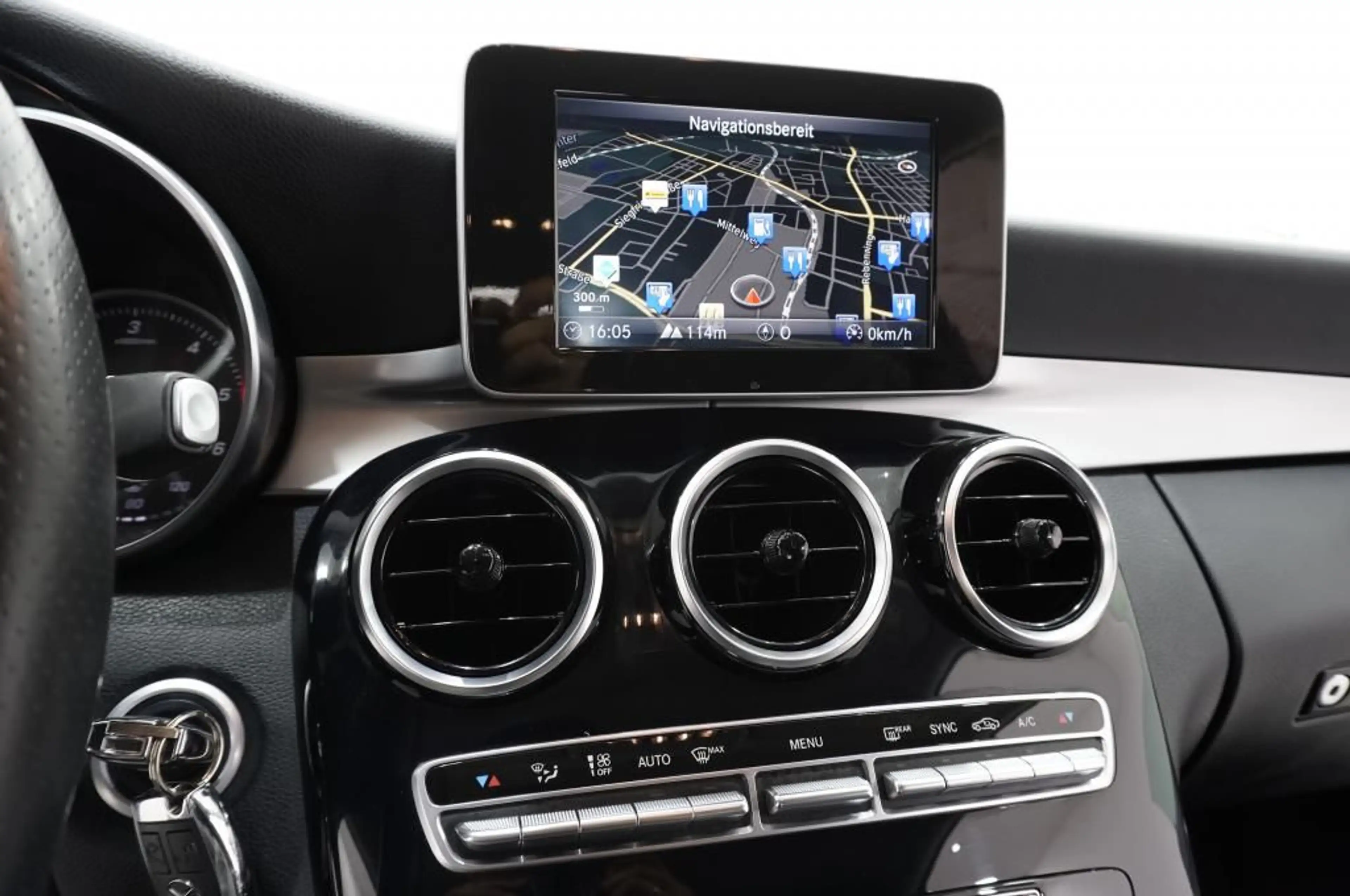 Mercedes-Benz C 220 d Coupe 4Matic Navi/Leder/LED/Distronic/To — photo 13