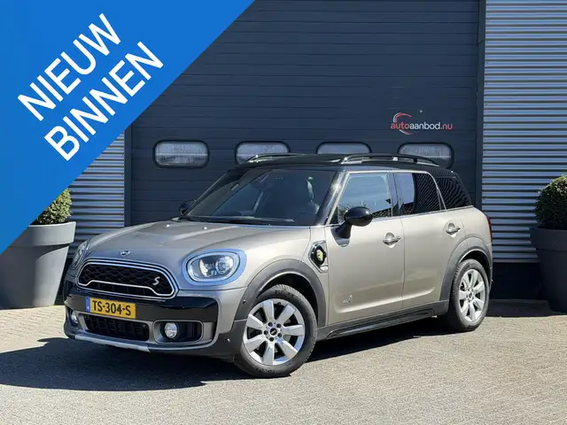 MINI Cooper SE Countryman Mini 1.5 ALL4 Chili | Panoramadak | Camera | Head-