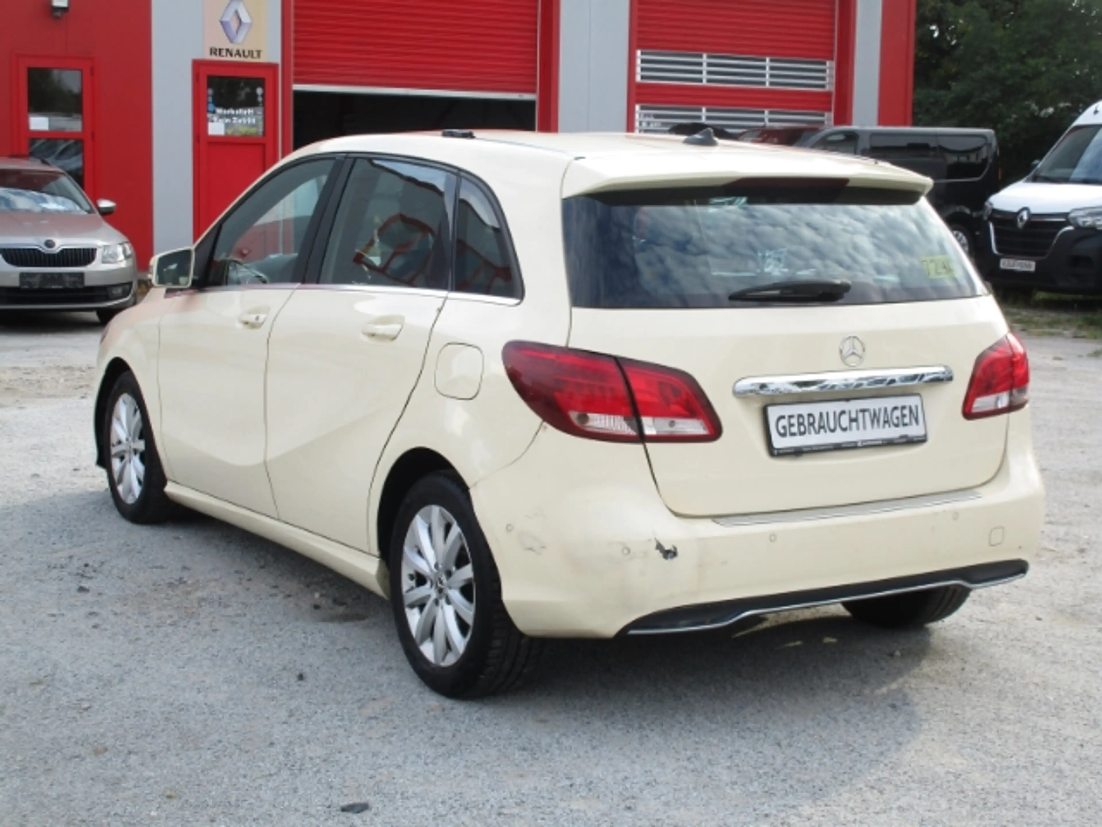 Mercedes-Benz B 180 CDI d 1 Hand Fahrerprofil SHZ Keyless Start Parkle — photo 6
