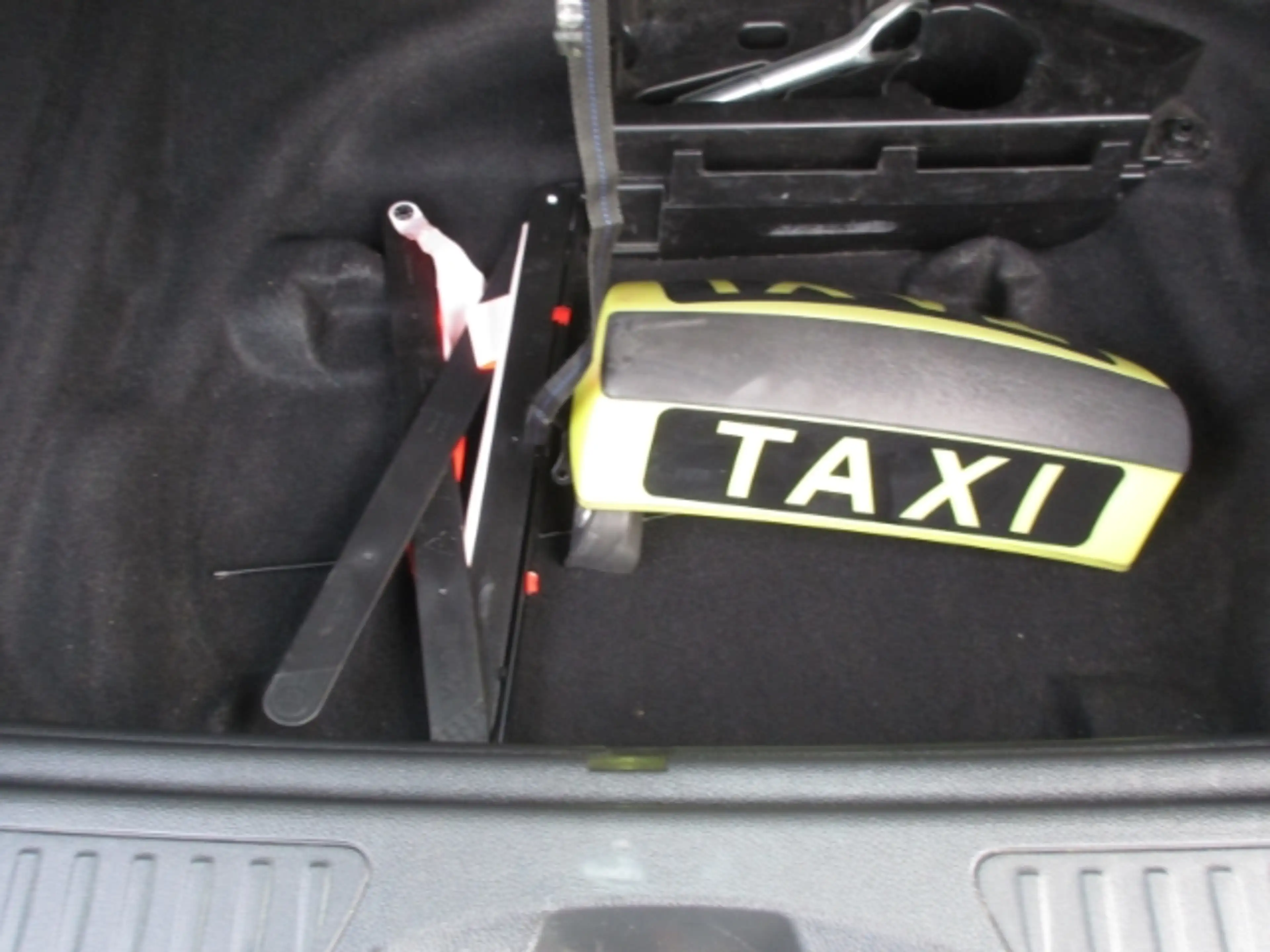 Mercedes-Benz B 180 CDI d 1 Hand Fahrerprofil SHZ Keyless Start Parkle — photo 8