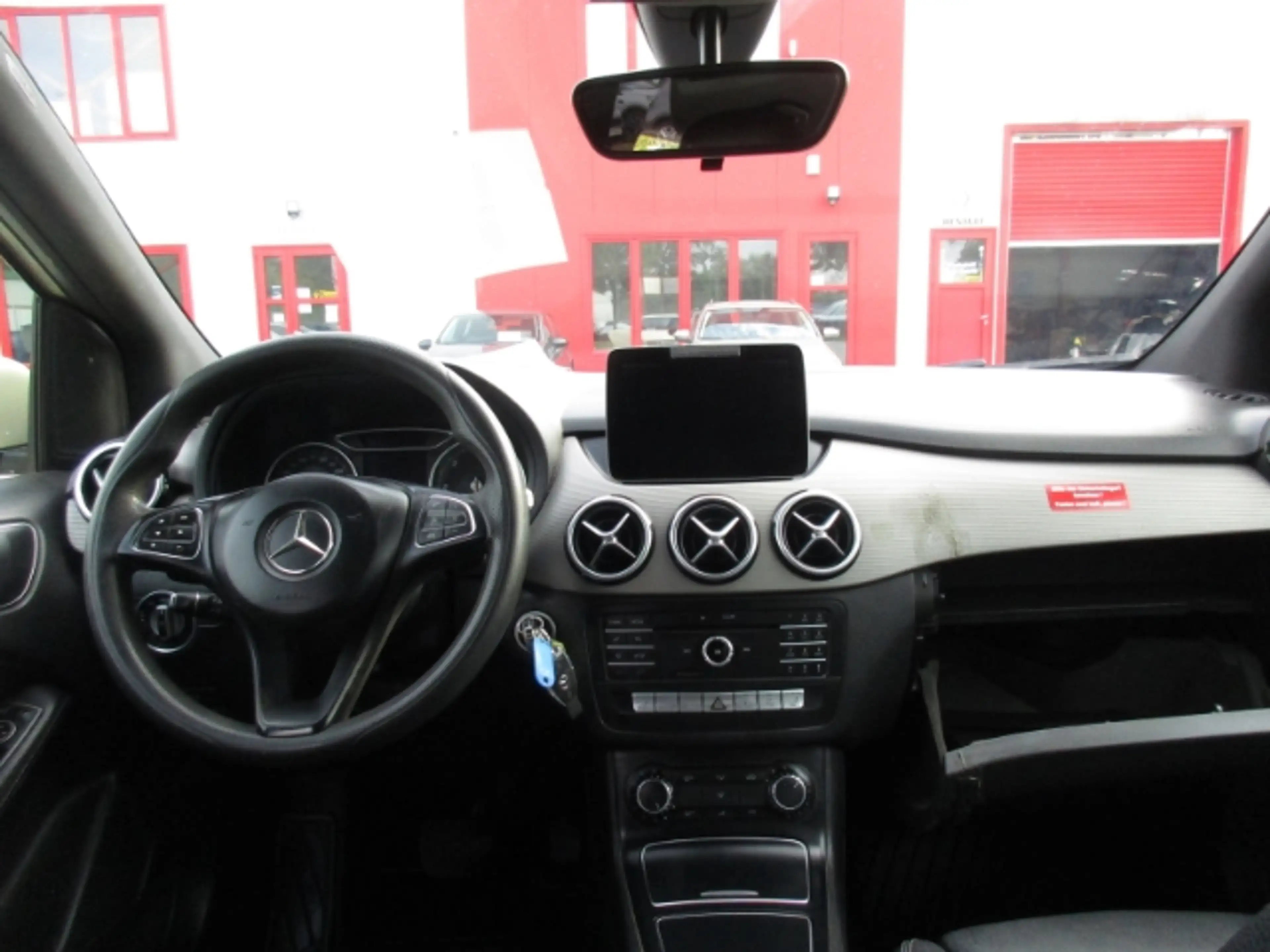 Mercedes-Benz B 180 CDI d 1 Hand Fahrerprofil SHZ Keyless Start Parkle — photo 10