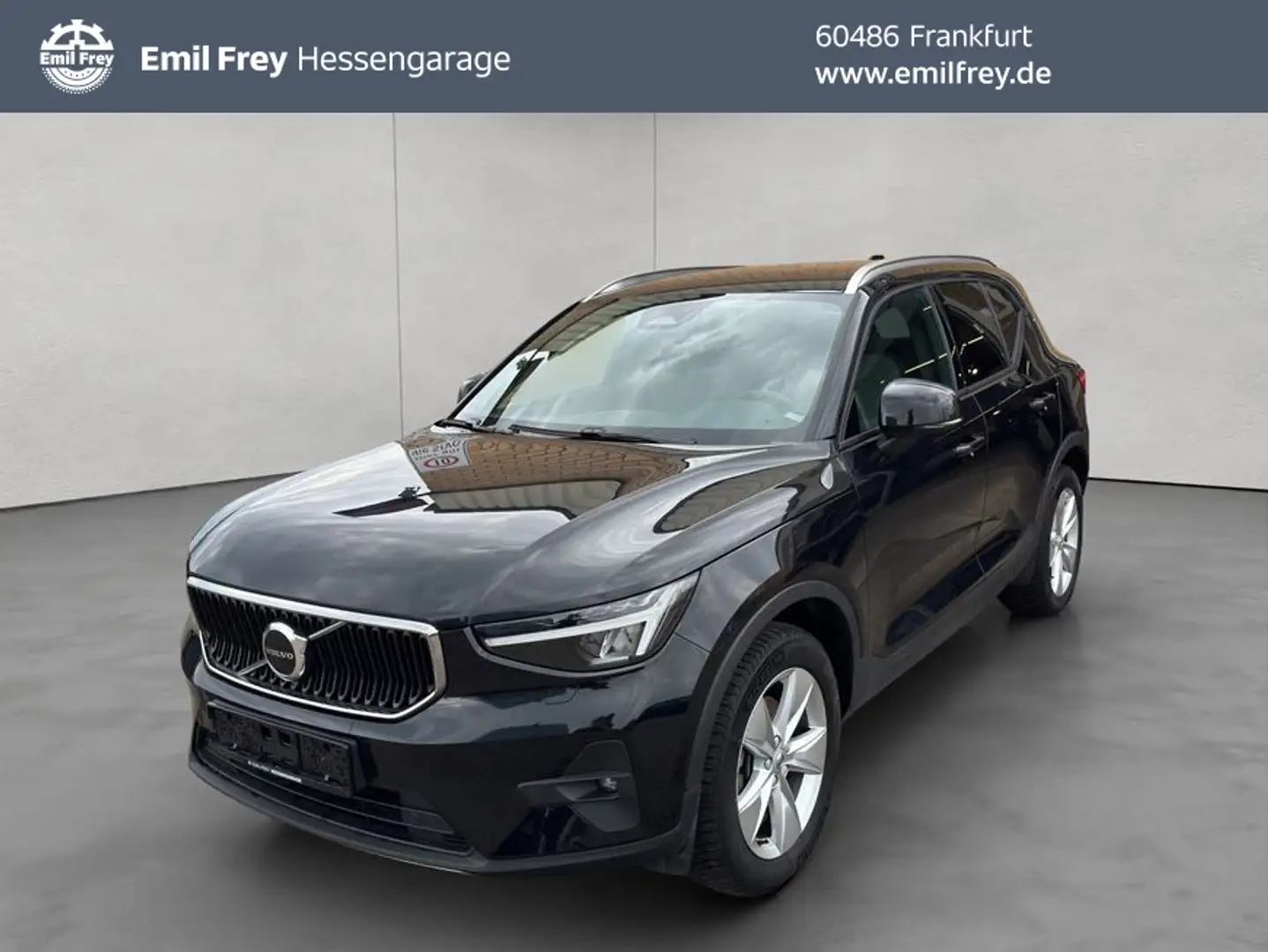 Volvo XC40 XC40 B3 Aut LED Google-Maps Kamera PDCv+h AHK Schwarz - 1