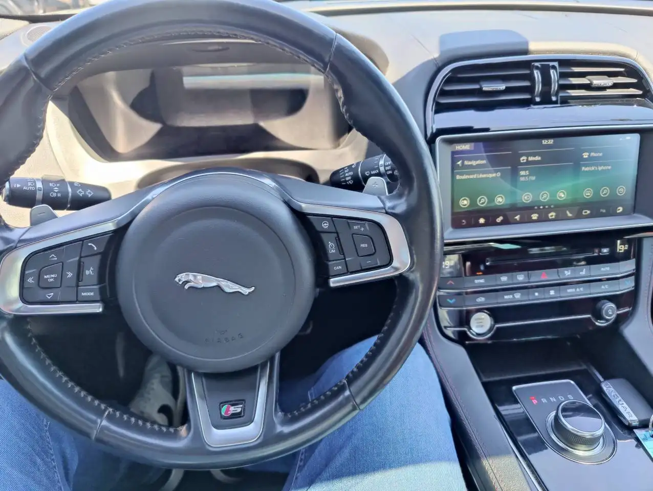 Jaguar F-Pace снимка Jaguar F-Pace