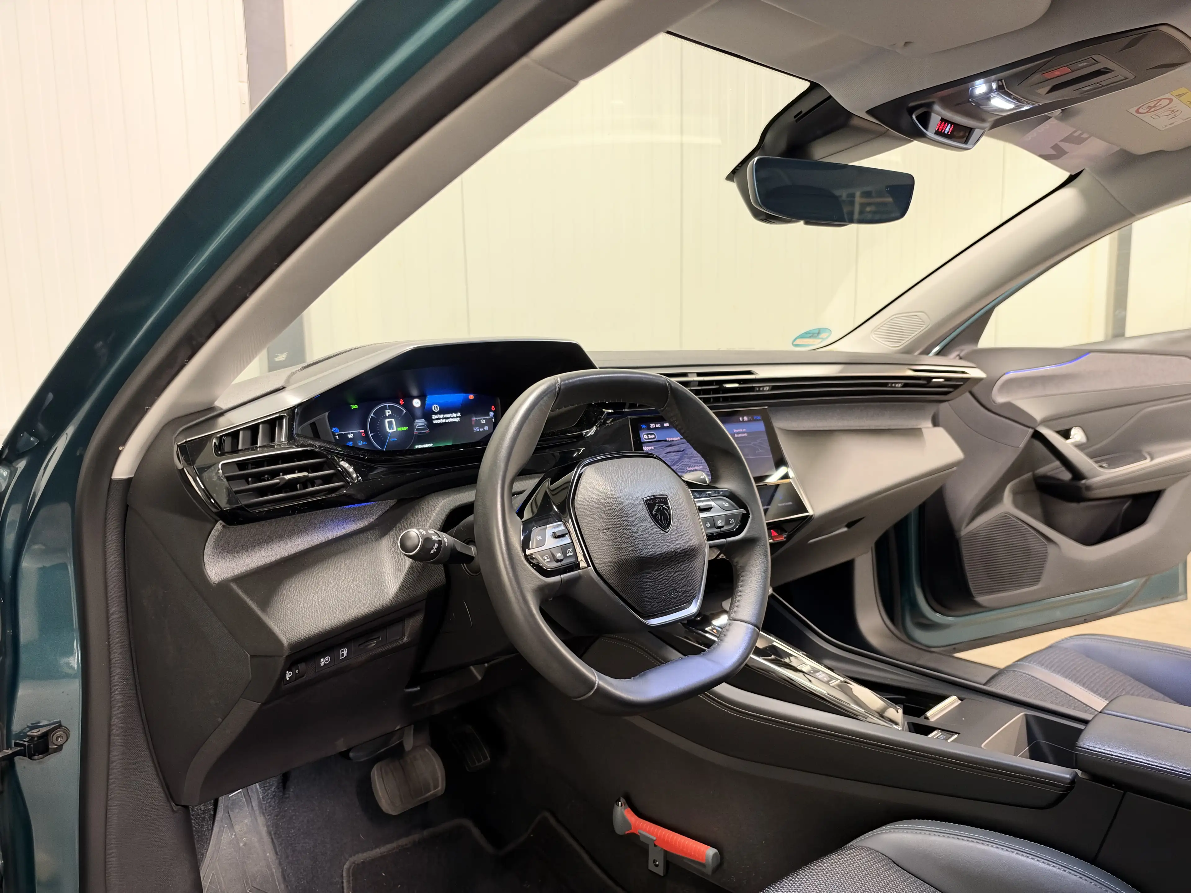 Peugeot 308 SW 1.6 Plug-in Hybrid 180 GT | Navi | Camera | Tre — photo 11