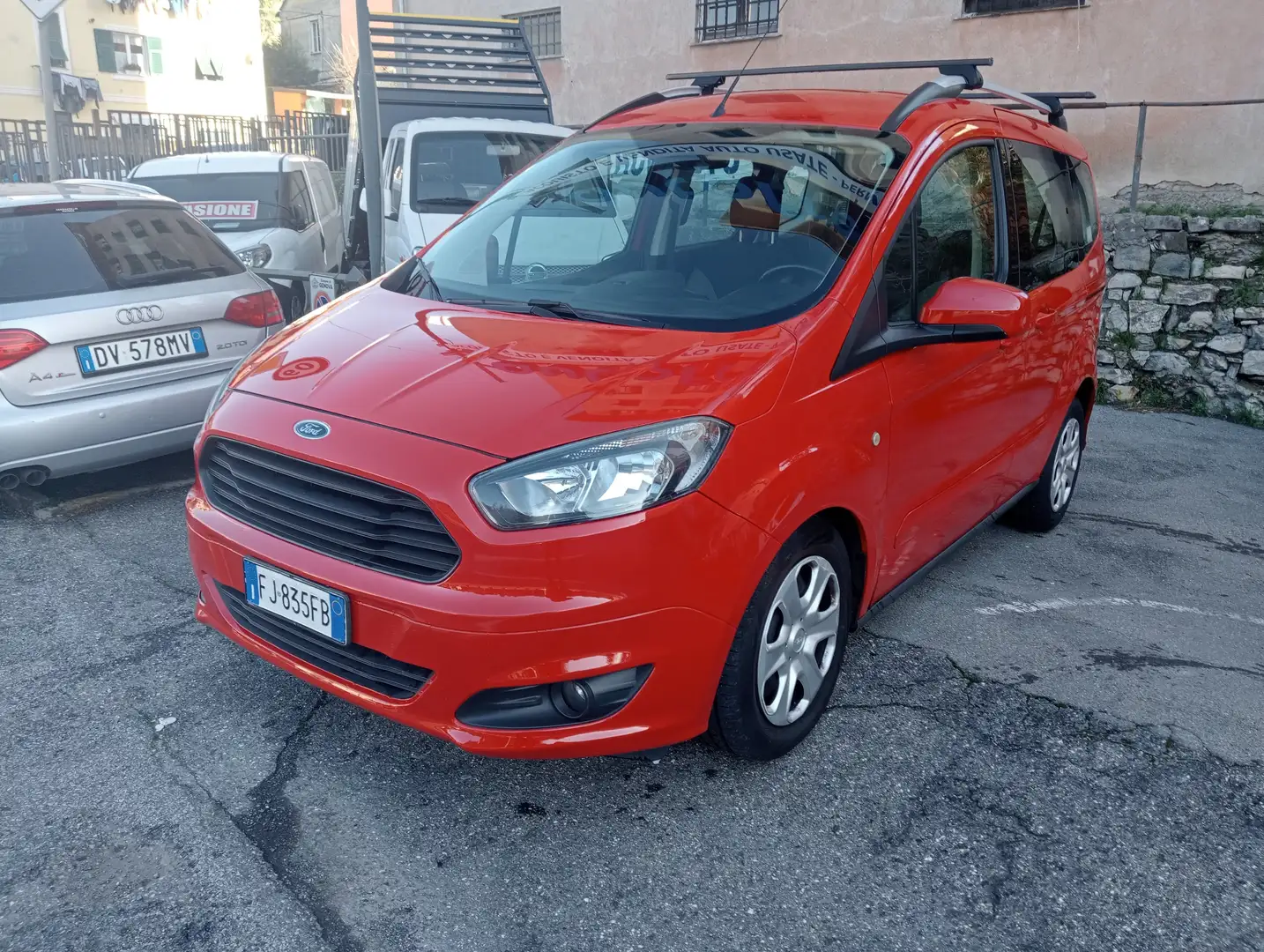 Ford Tourneo Courier 1.0 EcoBoost 100 CV Plus 2017 Rosso - 2