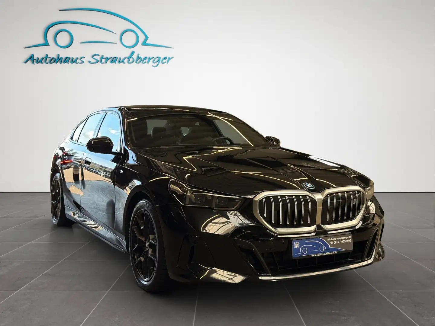 BMW i5 40e Lim. M Sport H/K SHZvr.+hi. belüft.Memory Schwarz - 2
