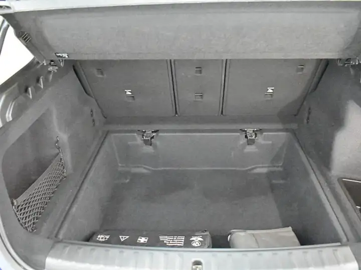 BMW X1 2023, foto 37
