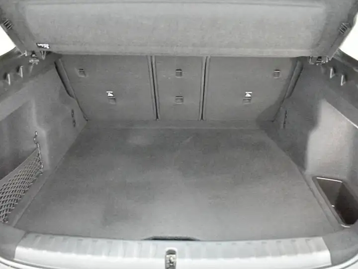 BMW X1 2023, foto 36