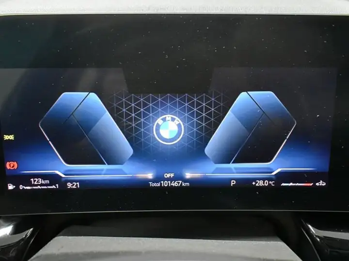 BMW X1 2023, foto 17