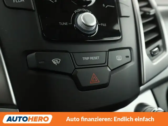 KGM Korando view 23