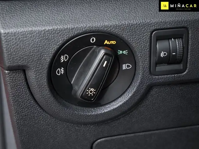 Volkswagen T-Cross view 19