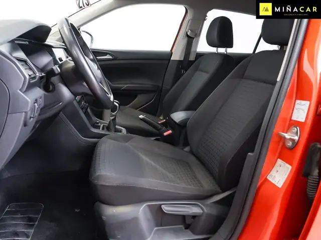 Volkswagen T-Cross view 6