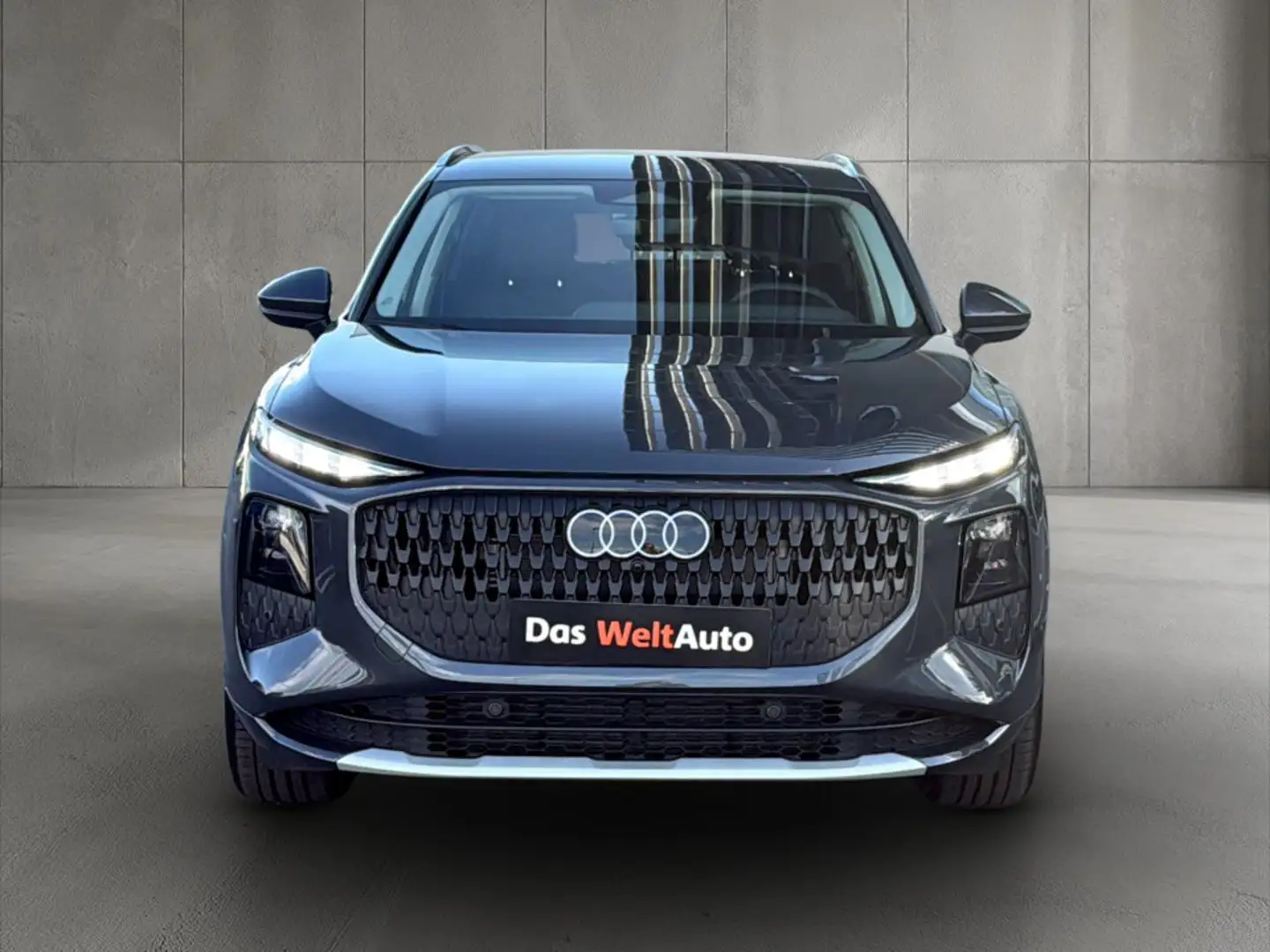 Audi Q3 TFSI quattro 150 kW  intense Grau - 2