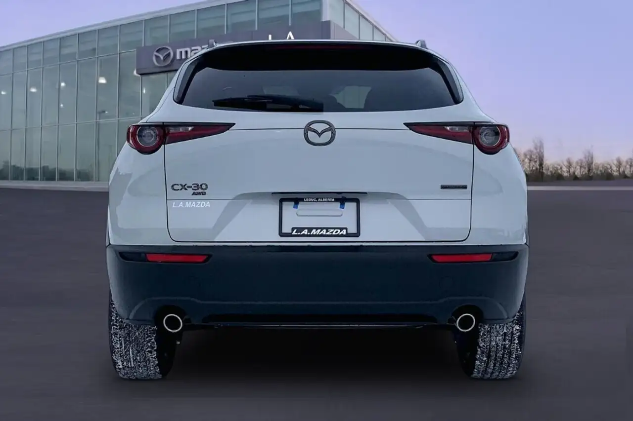 Mazda CX-30 снимка Mazda CX-30