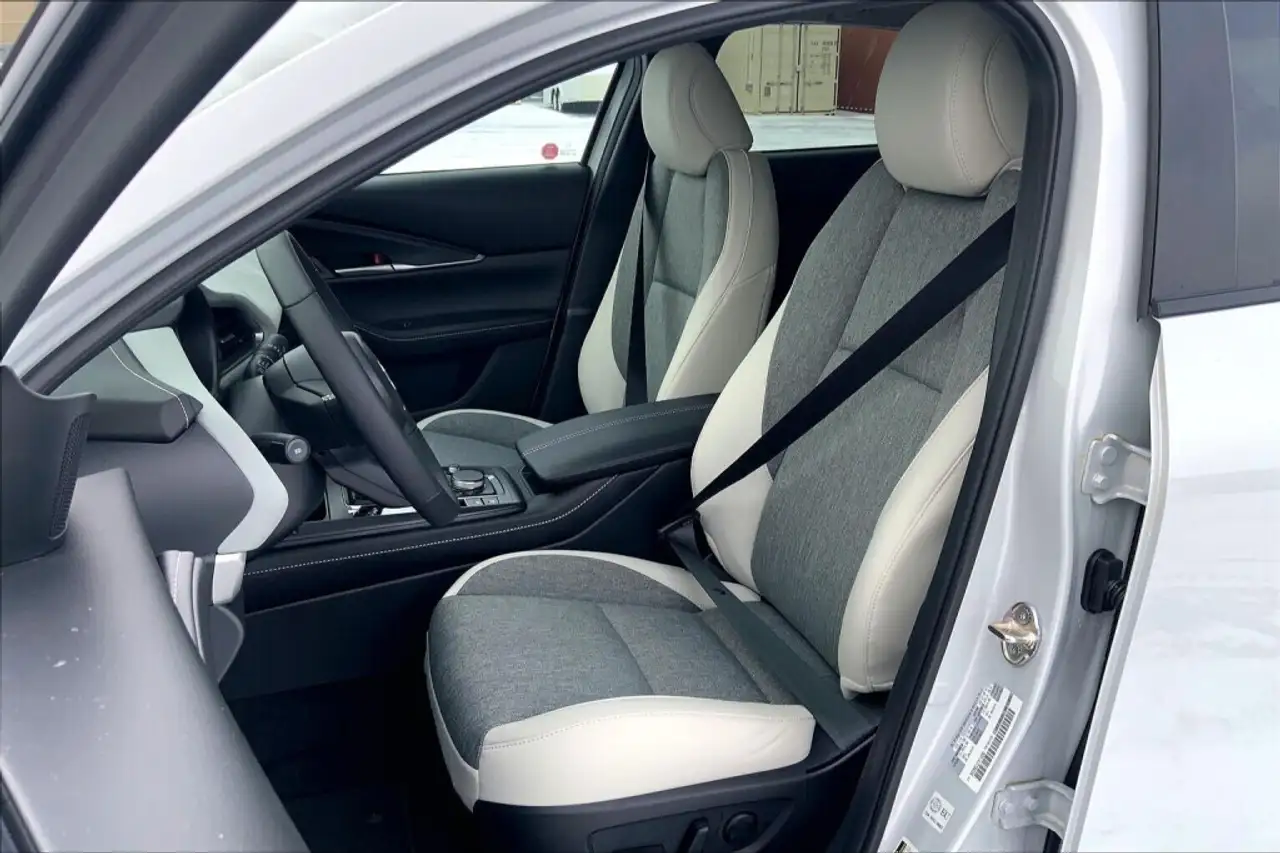 Mazda CX-30 снимка Mazda CX-30