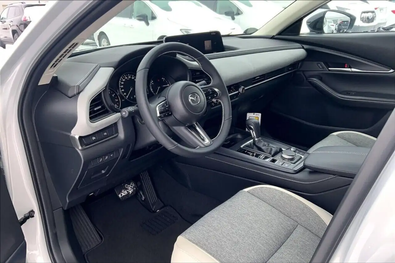 Mazda CX-30 снимка Mazda CX-30