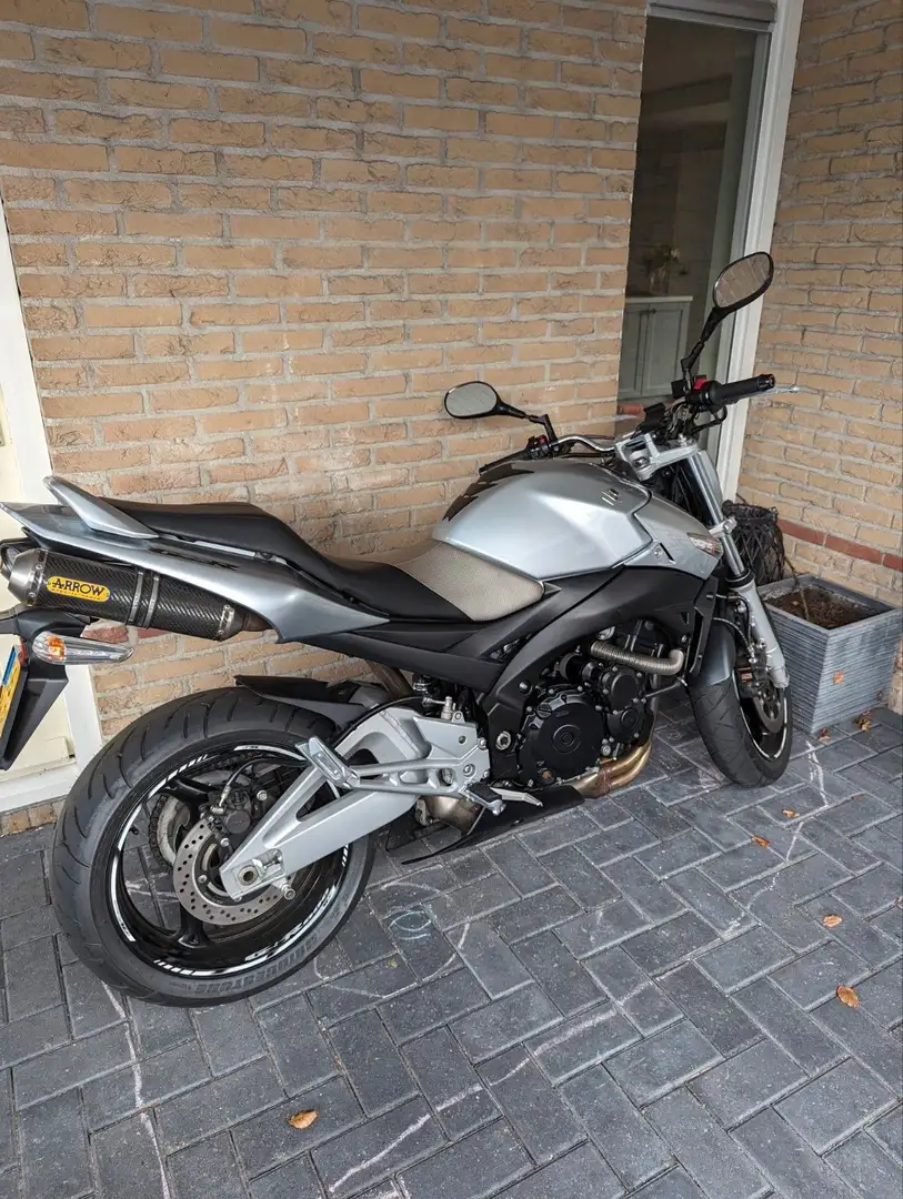 Suzuki GSR 600 Grijs - 1